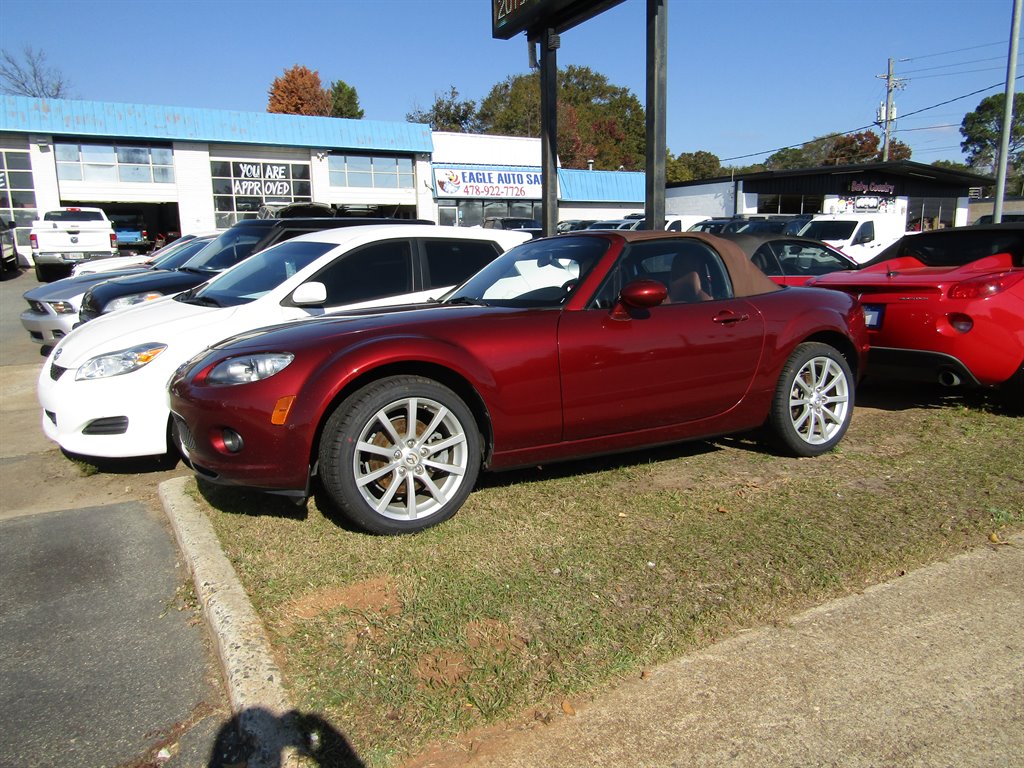 Used 2008 Mazda MX-5 Miata Grand Touring with VIN JM1NC25F380141372 for sale in Warner Robins, GA