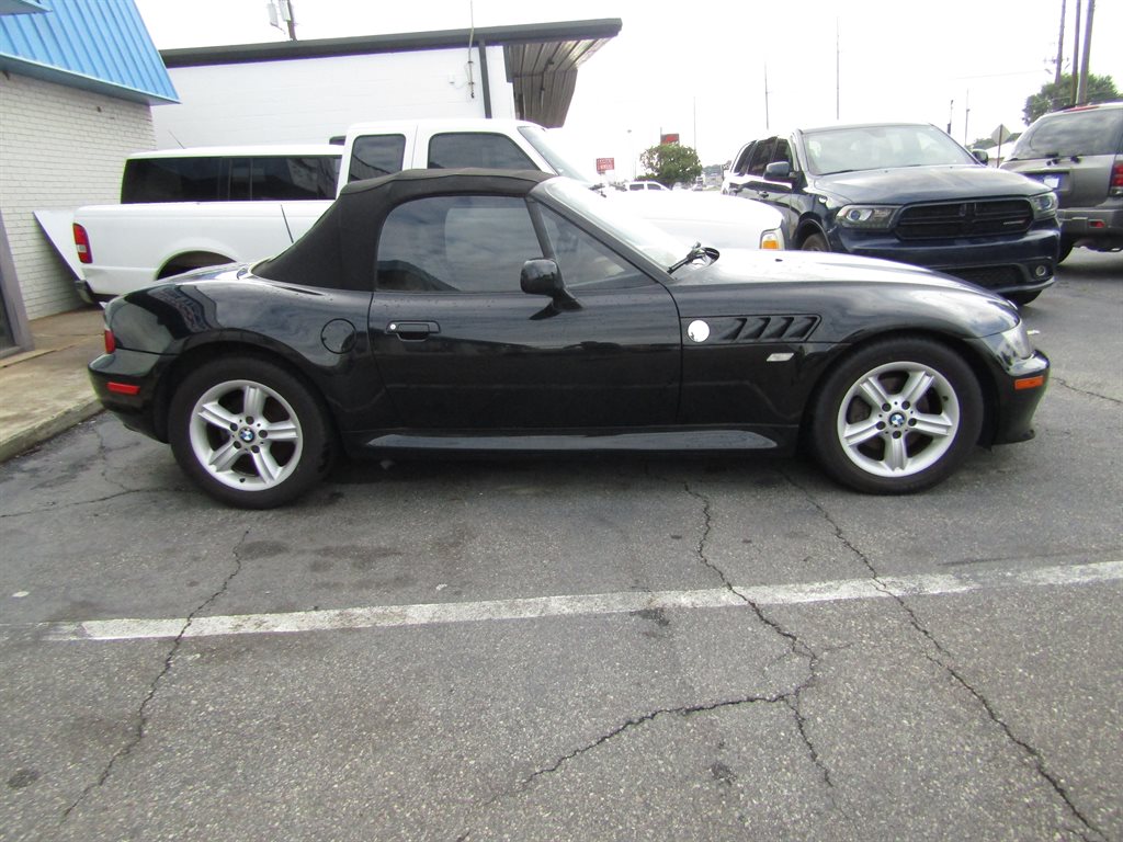 Used 2000 BMW Z3 Base with VIN WBACH934XYLG18817 for sale in Warner Robins, GA