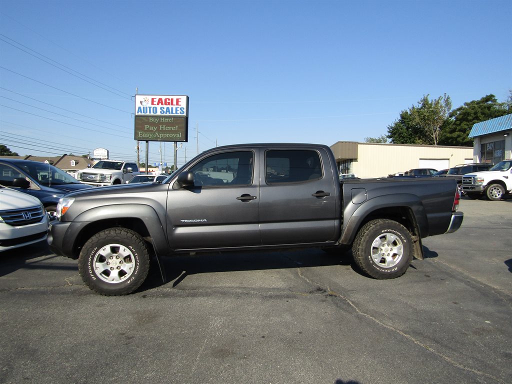2011 Toyota Tacoma PreRunner's photo