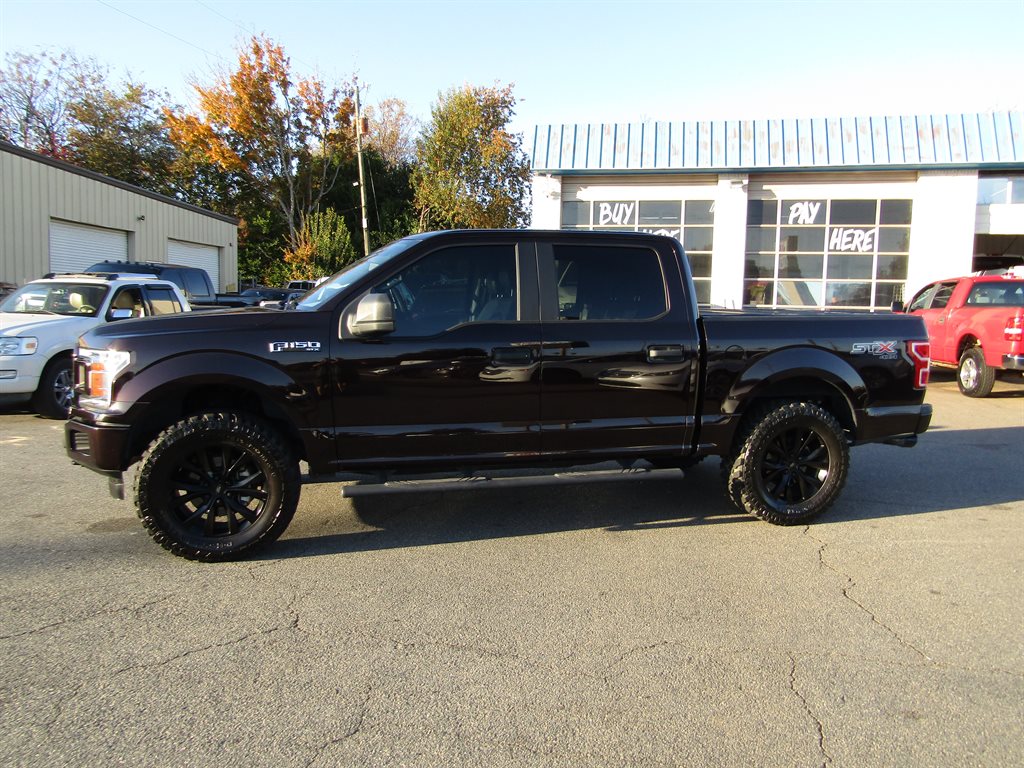 2019 Ford F-150 XL's photo