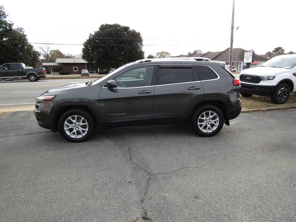 2015 Jeep Cherokee Latitude's photo