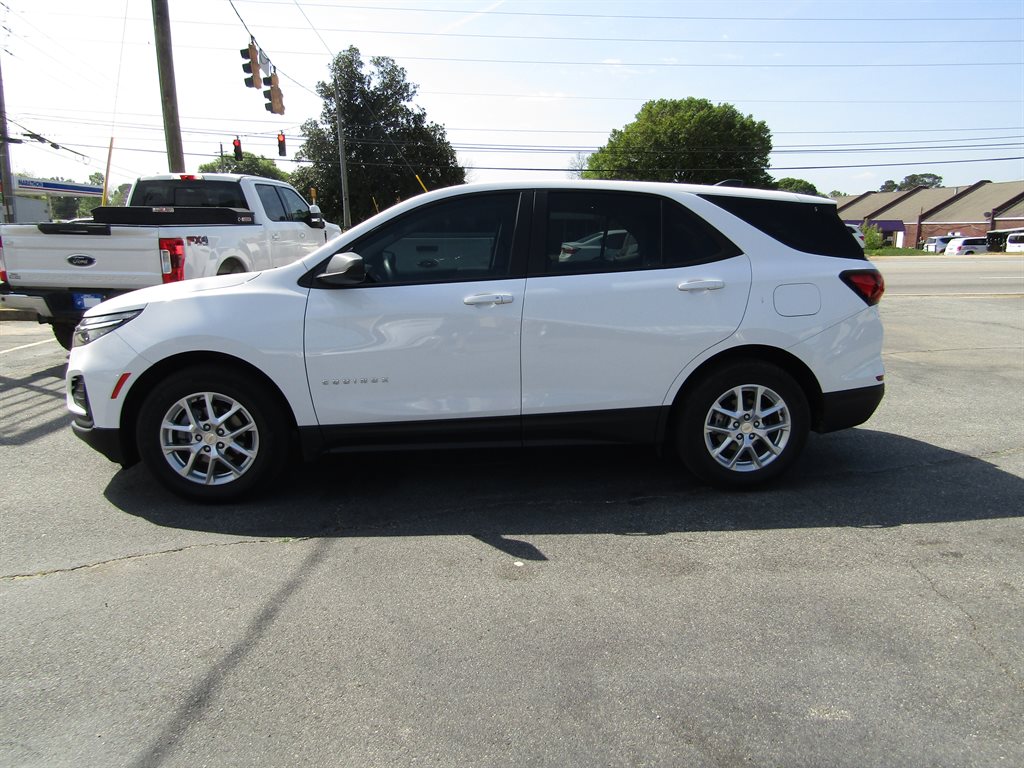 2024 Chevrolet Equinox LS
