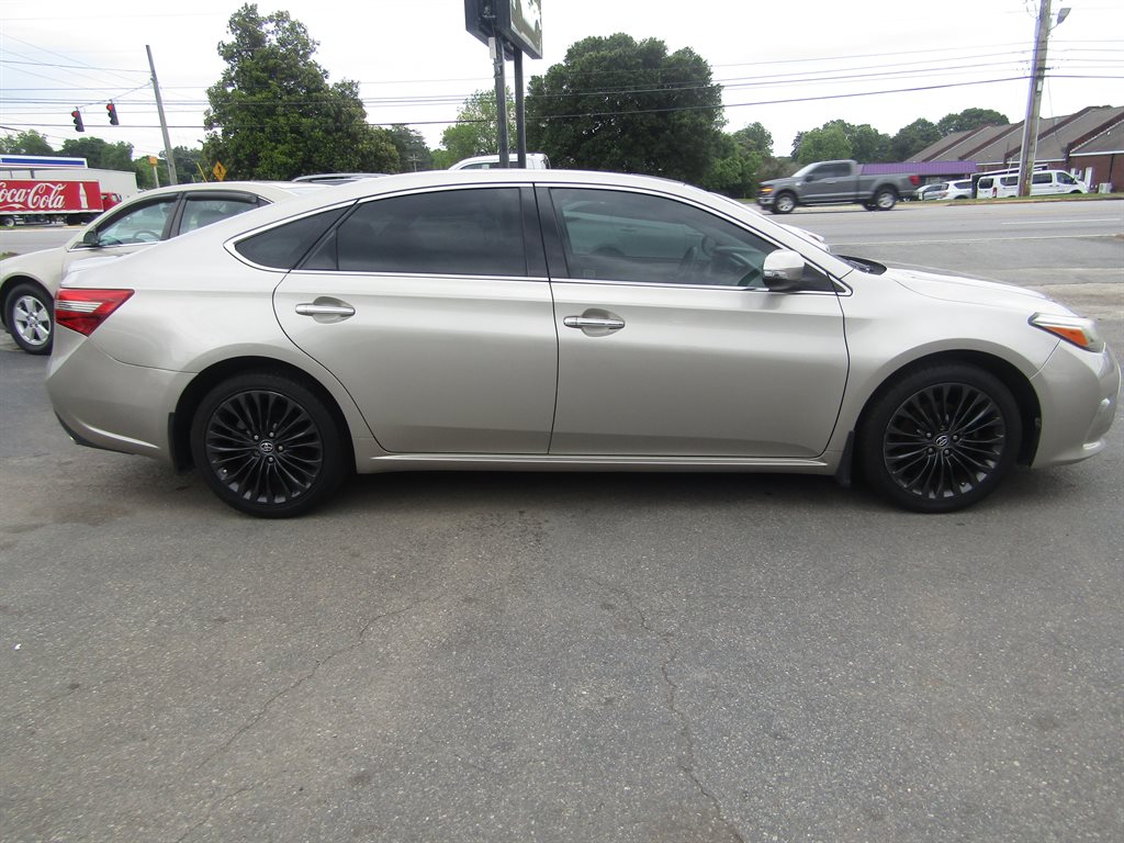 2016 Toyota Avalon