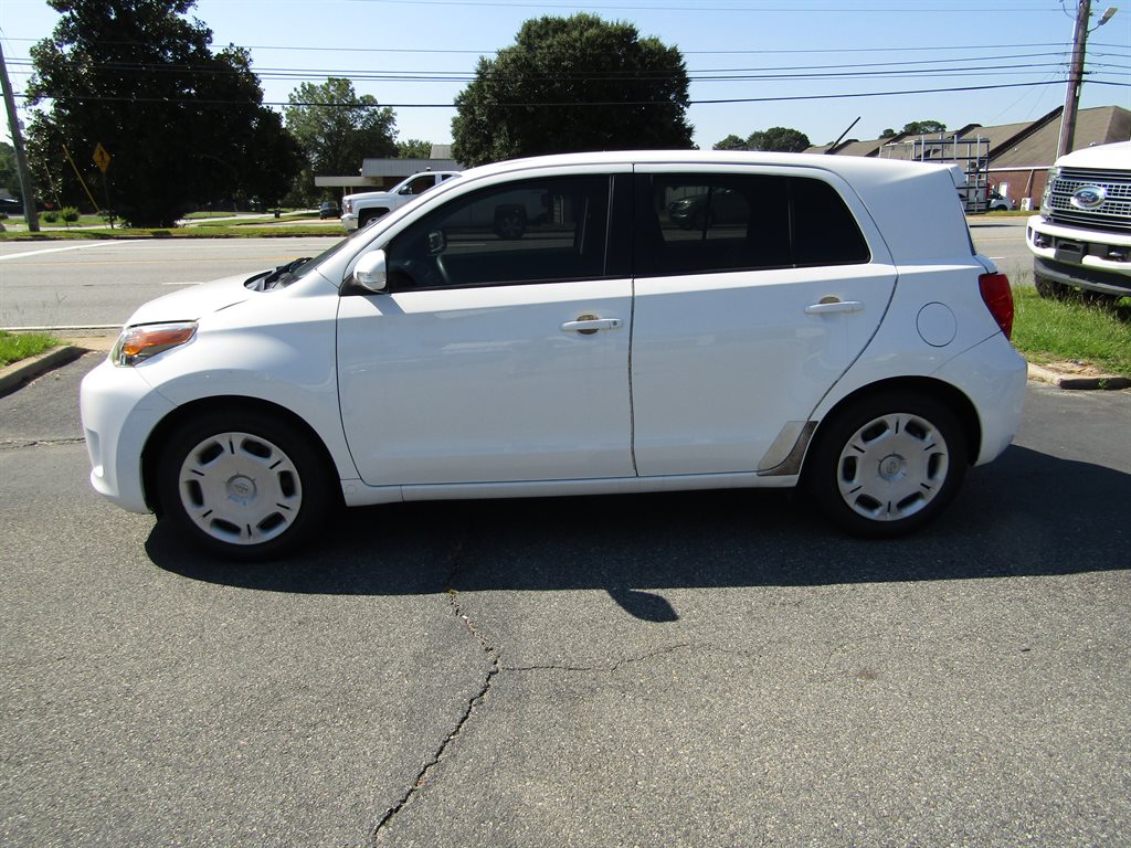 2013 Scion xD Base